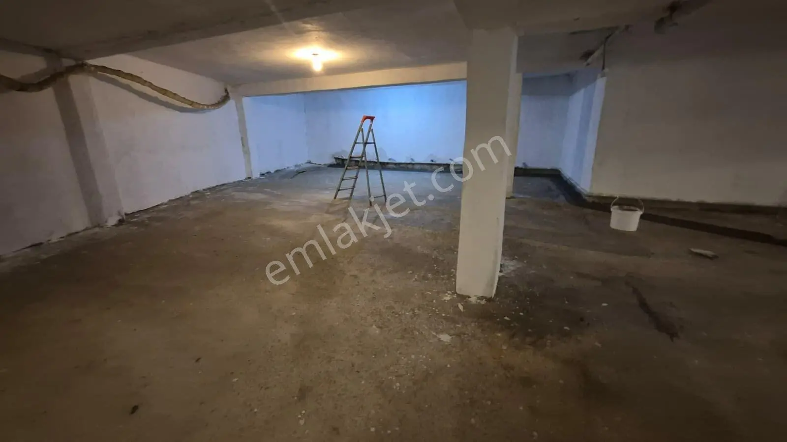 Metroya 10 Dk Yürüme Yüksek Giriş Altta Daire Var .. — fotoğraf 13