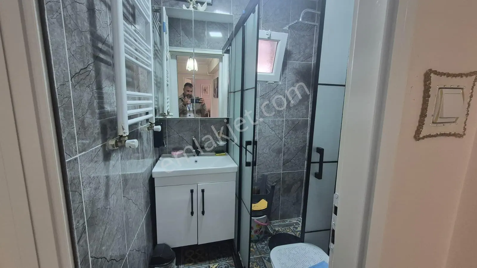 Metroya 10 Dk Yürüme Yüksek Giriş Altta Daire Var .. — fotoğraf 18
