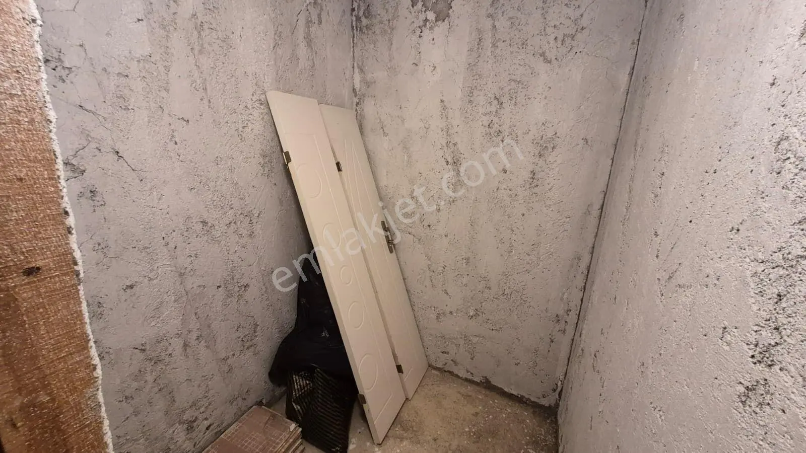 Metroya 10 Dk Yürüme Yüksek Giriş Altta Daire Var .. — fotoğraf 19