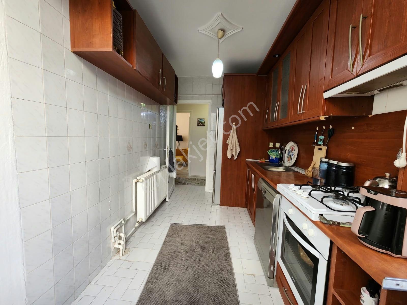 Şirinyer Meşkure Şamlı Okul Yakını 2+1 Bakımlı Ara Kat