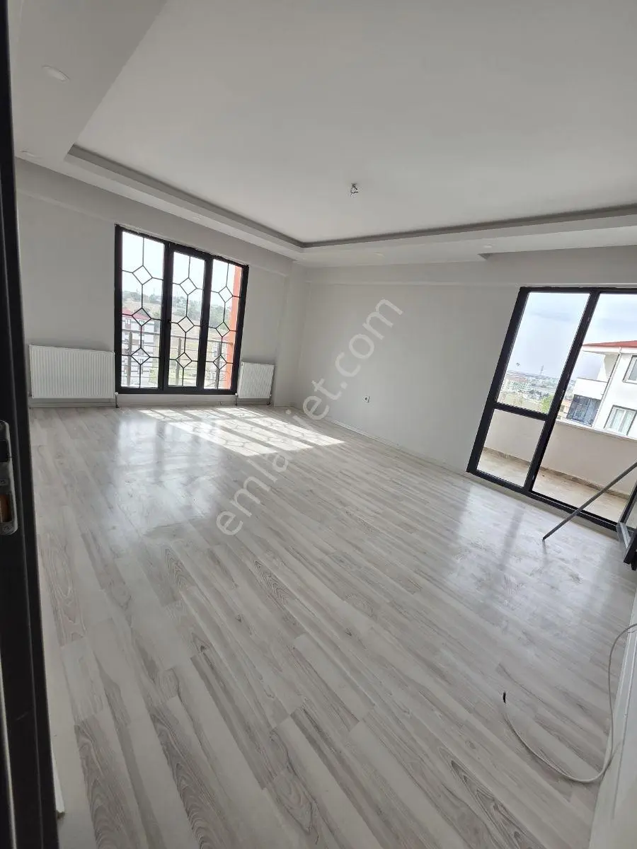 Çift Balkon Kızılpınar Atatürk Mahallesi 2+1 — fotoğraf 3