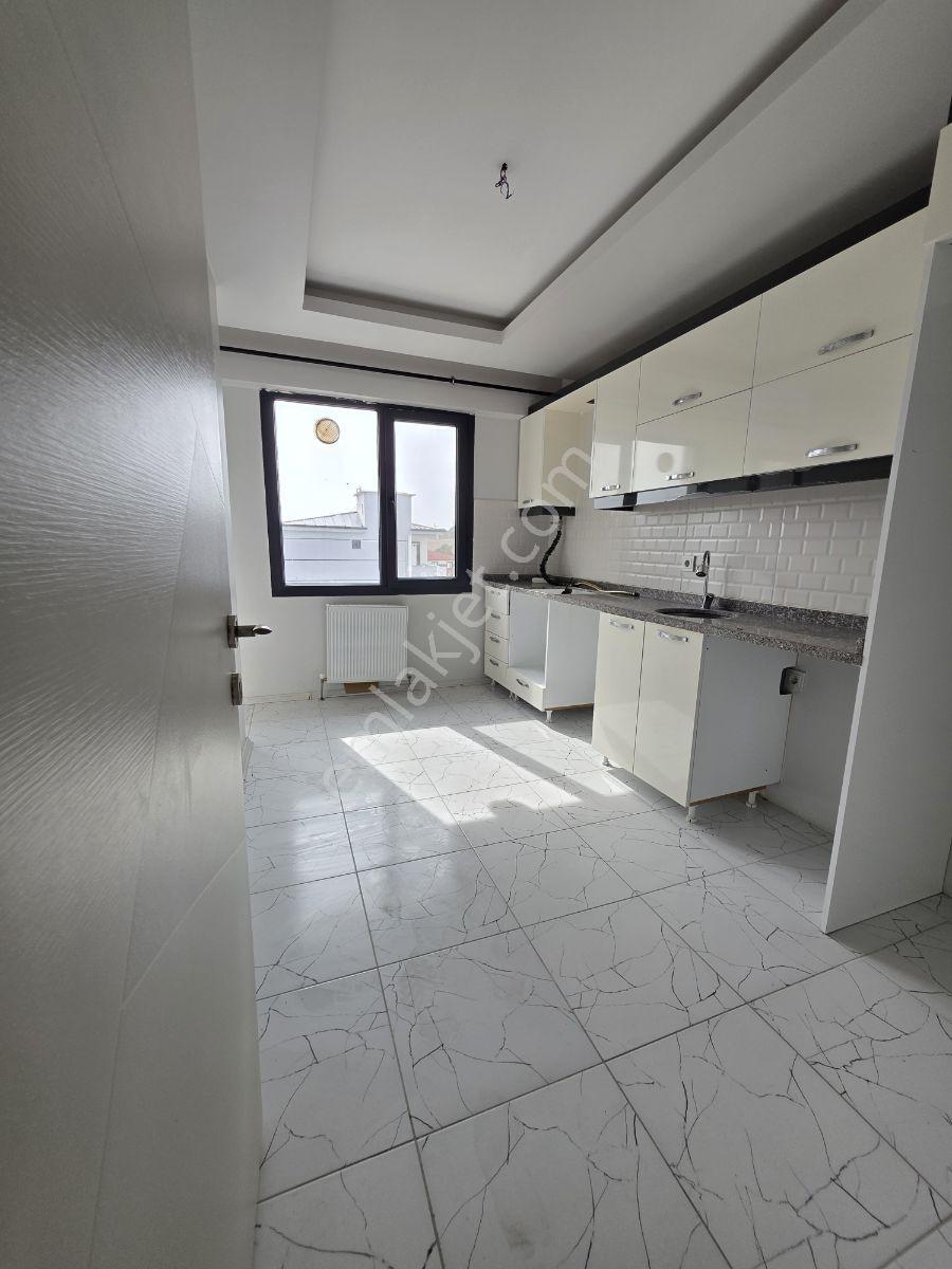 Çift Balkon Kızılpınar Atatürk Mahallesi 2+1 — fotoğraf 12