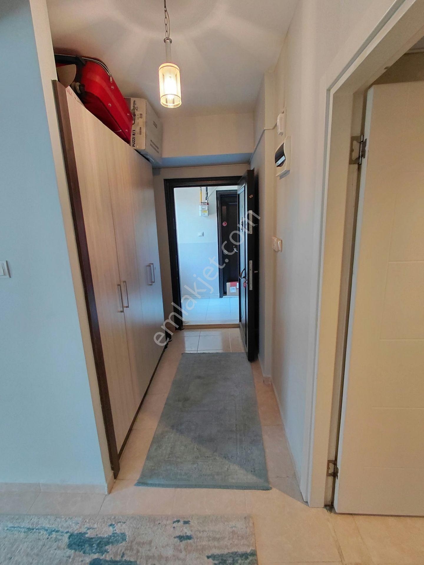 Erenler Mahallesi Balkonlu Geniş 1+1 62 M2 Daire — fotoğraf 14
