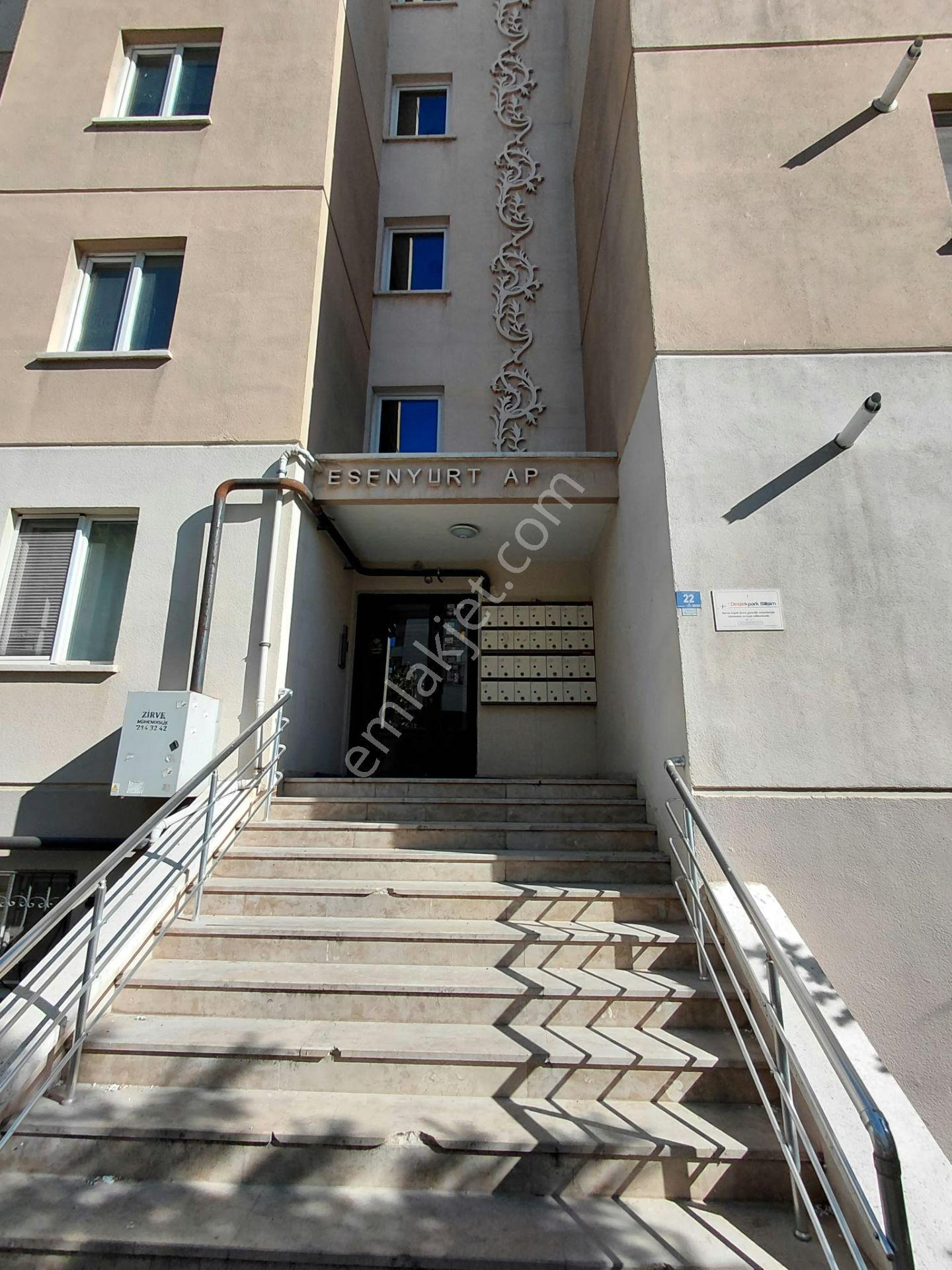 Erenler Mahallesi Balkonlu Geniş 1+1 62 M2 Daire — fotoğraf 15