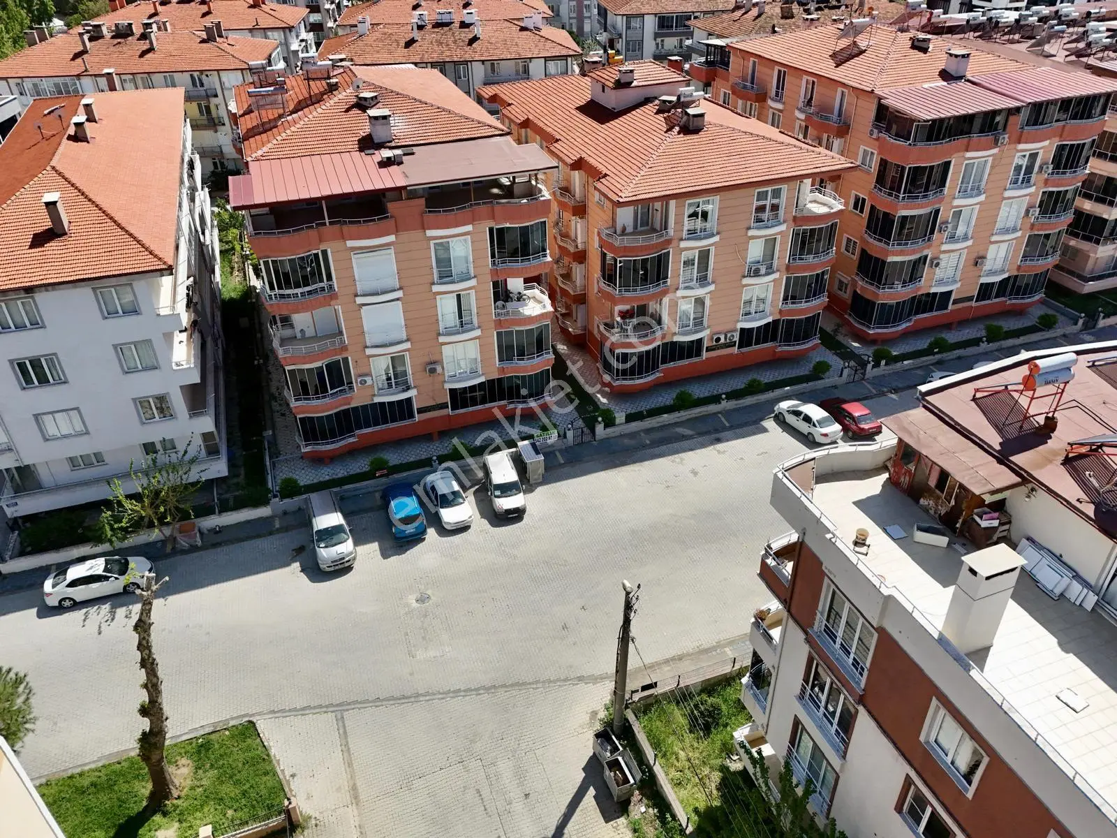 Akçay Aras Emlaktan Altınkum'da Geniş Balkonlu 2+1 Satılık Daire — fotoğraf 34