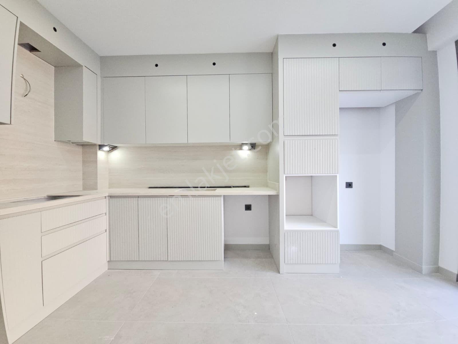 Denizli Şemikler De 165m2 3+1 Site İçerisinde Mükemmel Konumda Geniş Satılık Daireler — fotoğraf 6