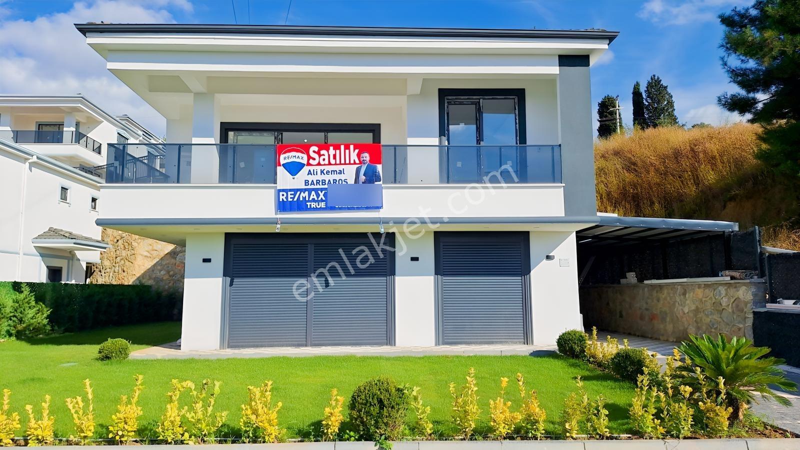 Gölcük Ulaşlı'da Deniz Manzaralı Ultra Lüks Satılık Villa — fotoğraf 6