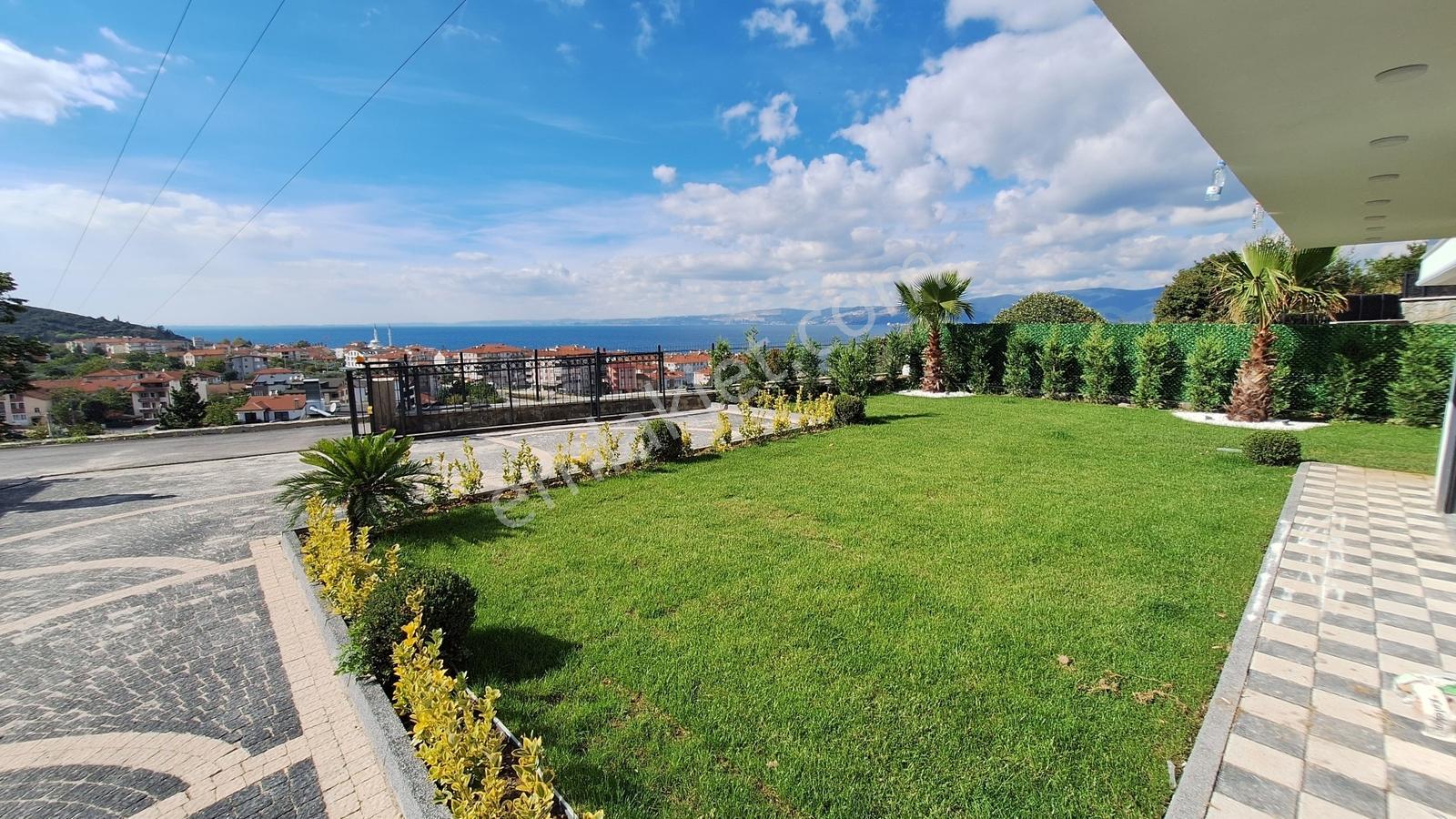 Gölcük Ulaşlı'da Deniz Manzaralı Ultra Lüks Satılık Villa — fotoğraf 14