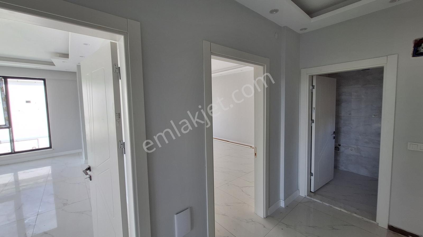 Gölcük Ulaşlı'da Deniz Manzaralı Ultra Lüks Satılık Villa — fotoğraf 24