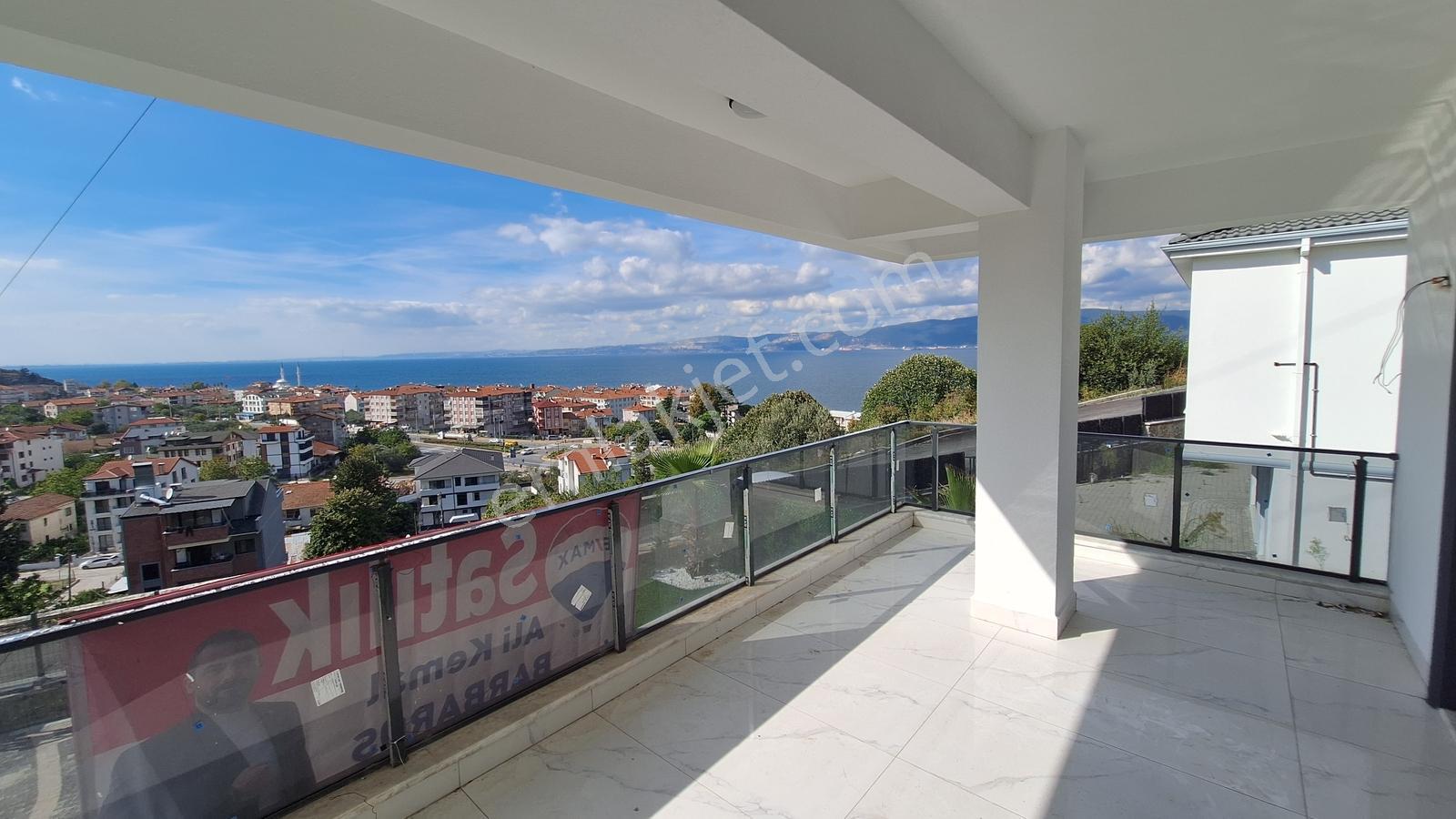 Gölcük Ulaşlı'da Deniz Manzaralı Ultra Lüks Satılık Villa — fotoğraf 34