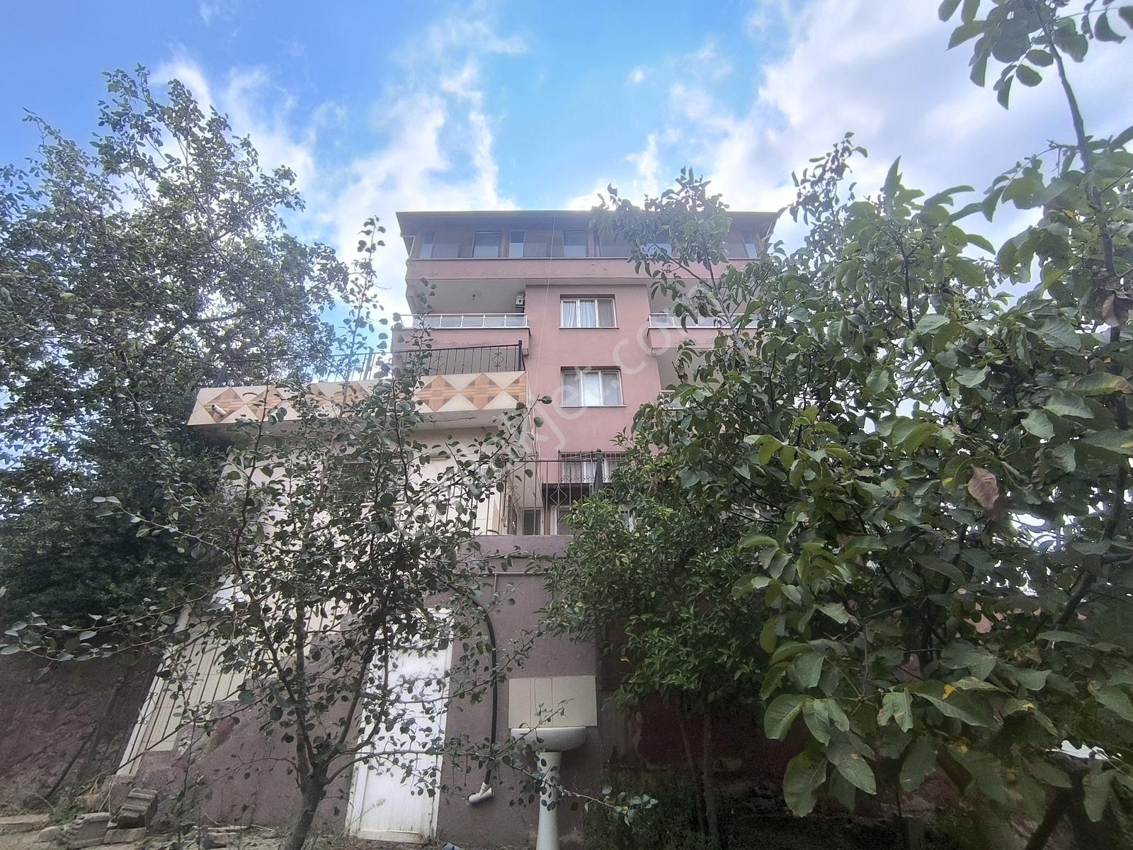 Belen Gedikte Ötüken Sitesi Yanında Satılık 4 Katlı Bina