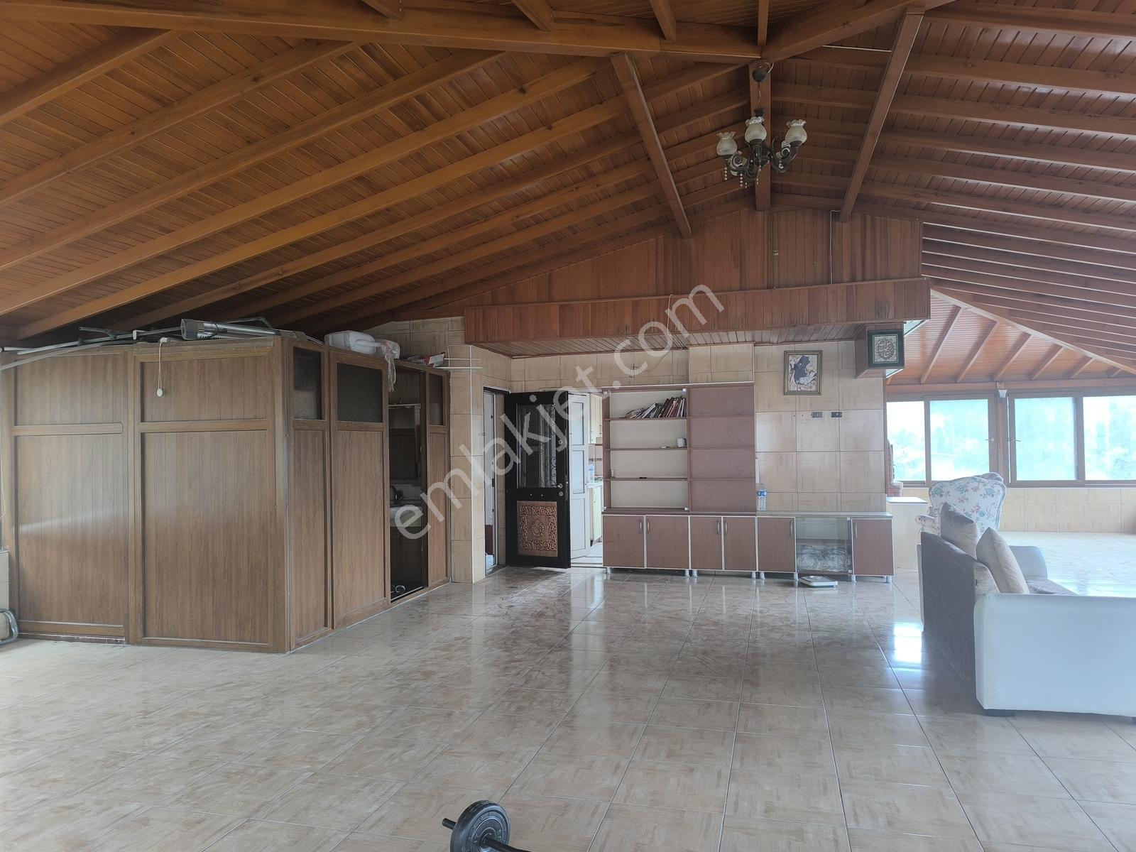Belen Gedikte Ötüken Sitesi Yanında Satılık 4 Katlı Bina — fotoğraf 4