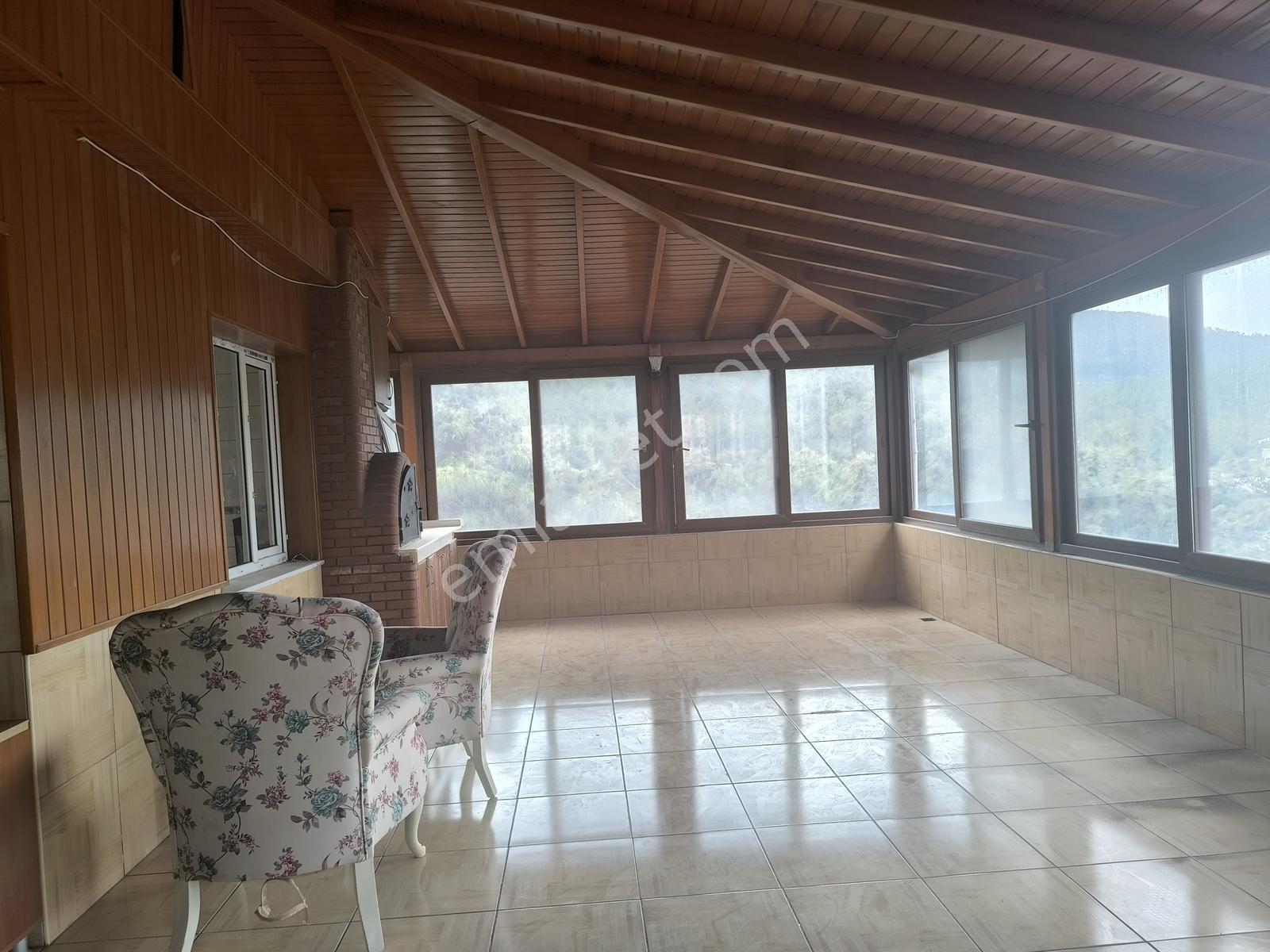 Belen Gedikte Ötüken Sitesi Yanında Satılık 4 Katlı Bina — fotoğraf 9