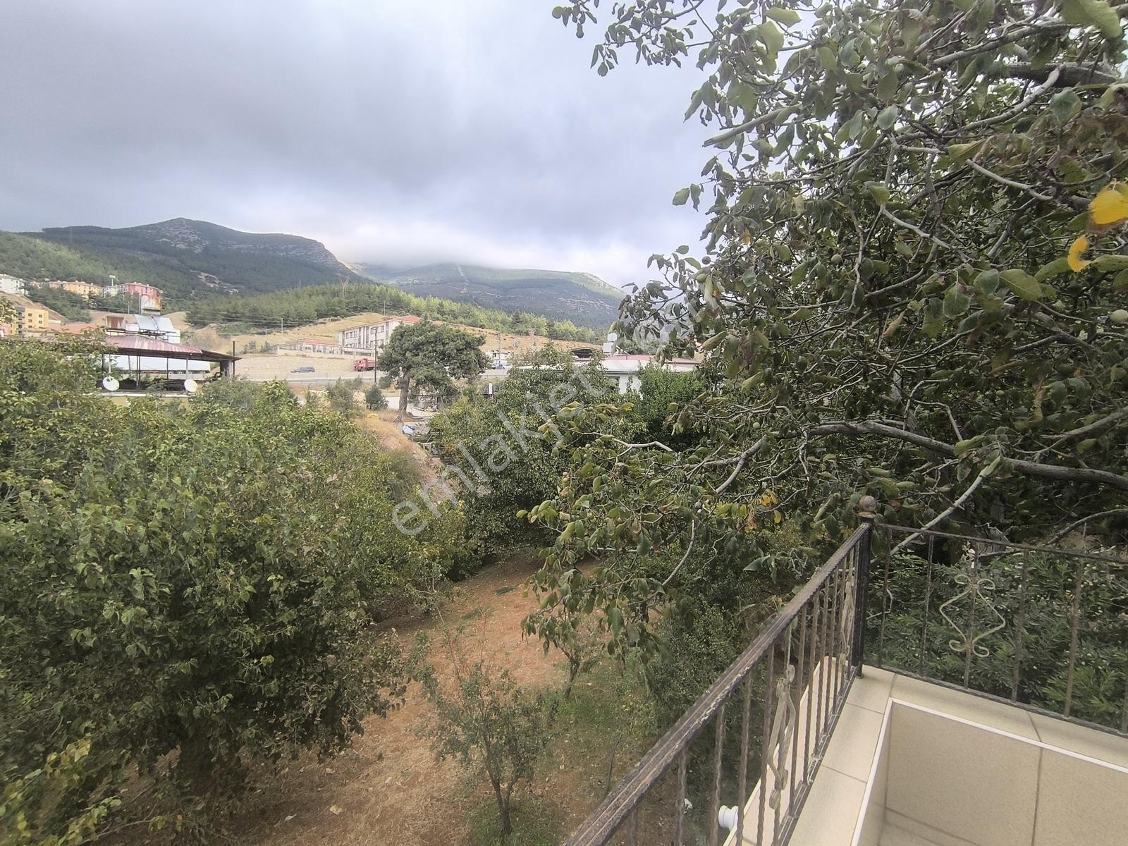 Belen Gedikte Ötüken Sitesi Yanında Satılık 4 Katlı Bina — fotoğraf 11