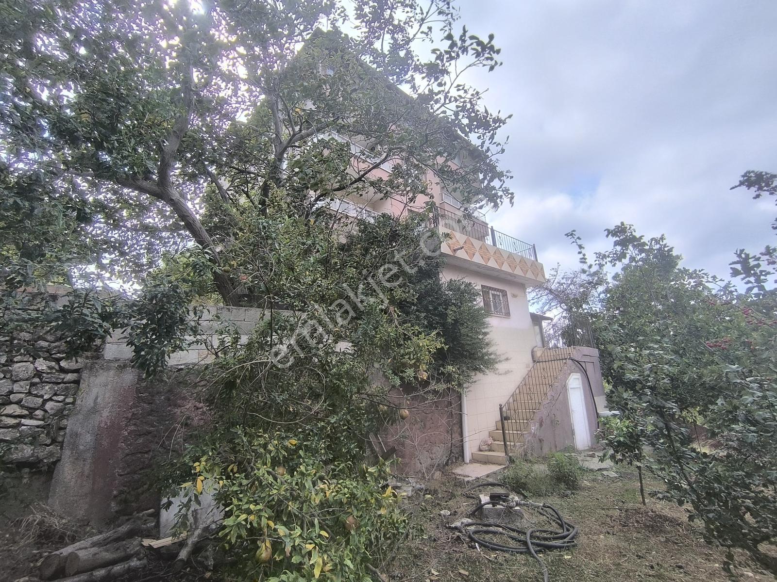 Belen Gedikte Ötüken Sitesi Yanında Satılık 4 Katlı Bina — fotoğraf 18