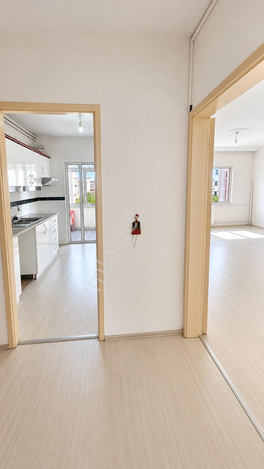 Çorlu Emlak Konutlarında 4. Kat |110 M² Net | Geniş 2+1 Satılık — fotoğraf 30