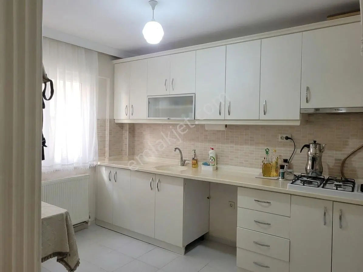 Üçkuyular İnönü Caddesi Paraleli Otoparklı 2+1 Satılık Daire — fotoğraf 5