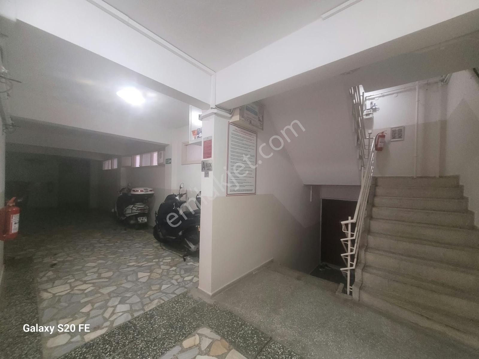 Üçkuyular İnönü Caddesi Paraleli Otoparklı 2+1 Satılık Daire — fotoğraf 15