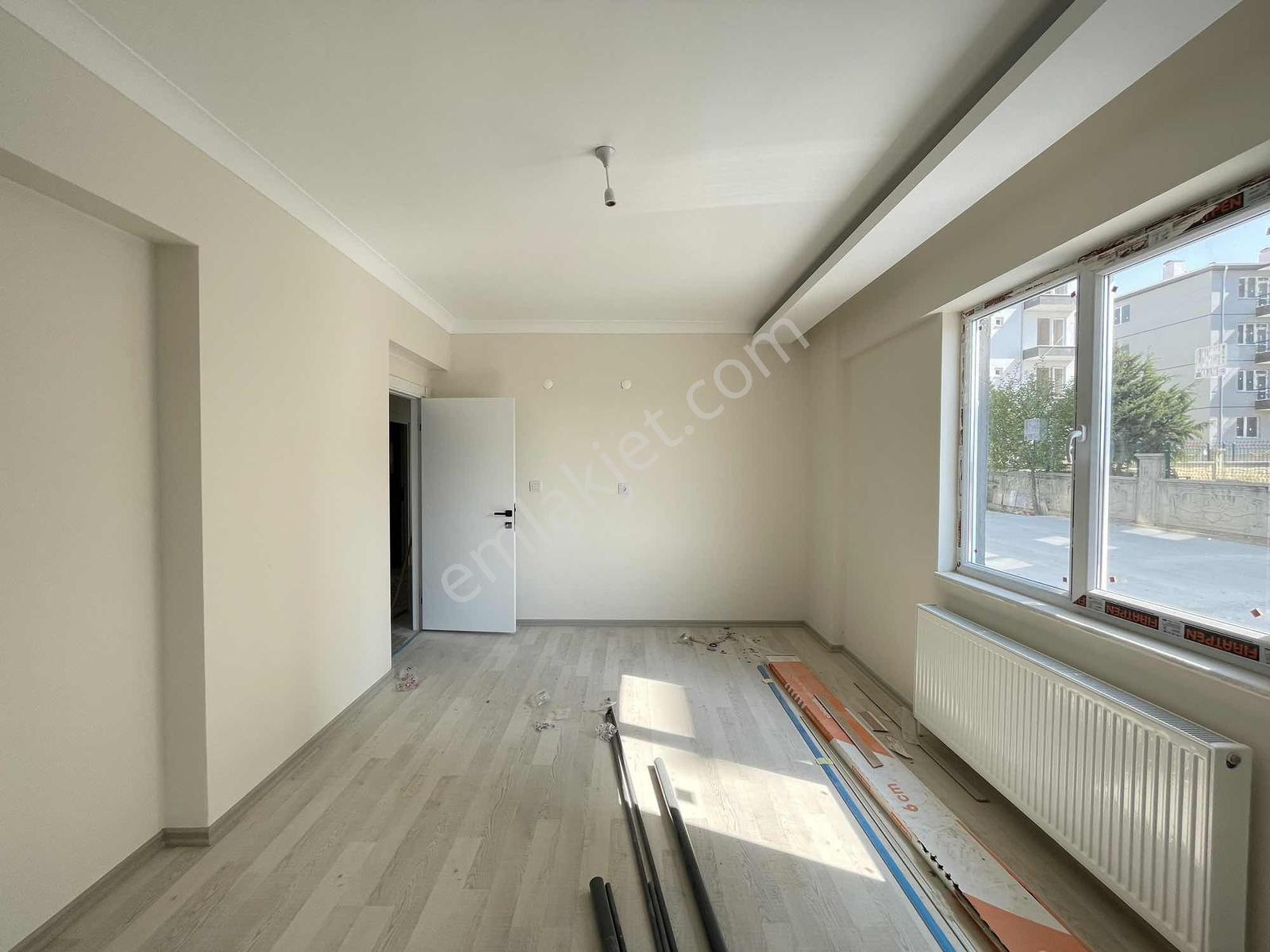An-ka'dan Konya Yoluna Sıfır 3+1 Full Yapılı Fırsattt Daire!! — fotoğraf 8