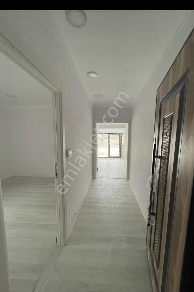 Esenyurt Kıraçta Satılık İskanı Alınmış Ayrı Girişli Dubleks 3+2 — fotoğraf 3