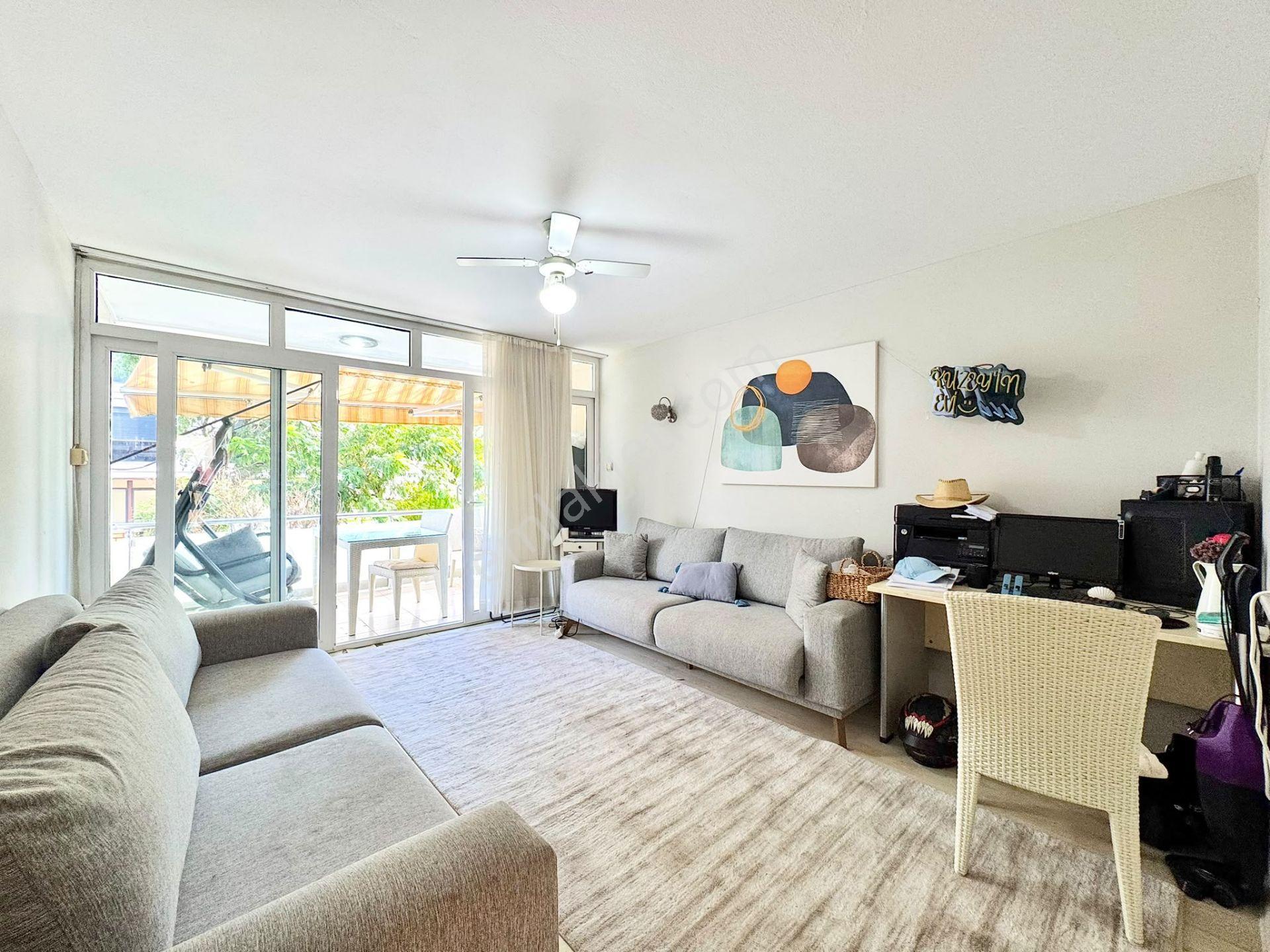 Goldhouse Dan Satılık Denize Sıfır 501 Sitesi 1+1 Geniş Daire — fotoğraf 6
