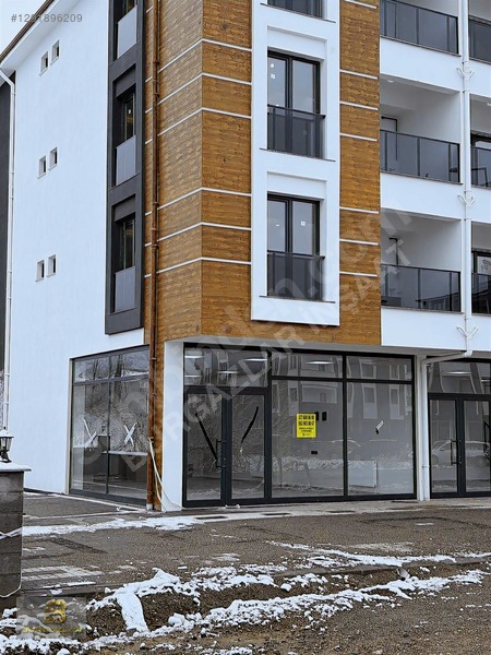Burgazlar İnşaattan Yeni Adliye Mevkiinde Kiralık Dükkan