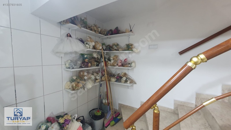 Hamam Sokağında Devren Kiralık 2 Adet Gelinlik Mağazası - Kuaför — fotoğraf 20
