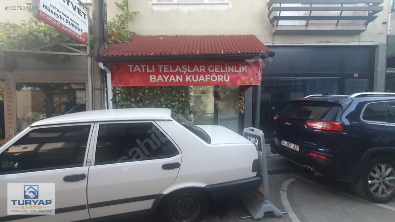 Hamam Sokağında Devren Kiralık 2 Adet Gelinlik Mağazası - Kuaför — fotoğraf 25