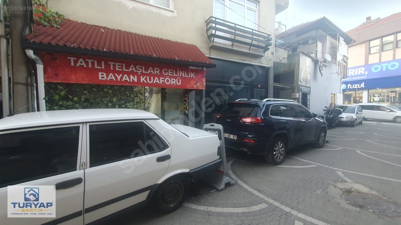 Hamam Sokağında Devren Kiralık 2 Adet Gelinlik Mağazası - Kuaför — fotoğraf 27