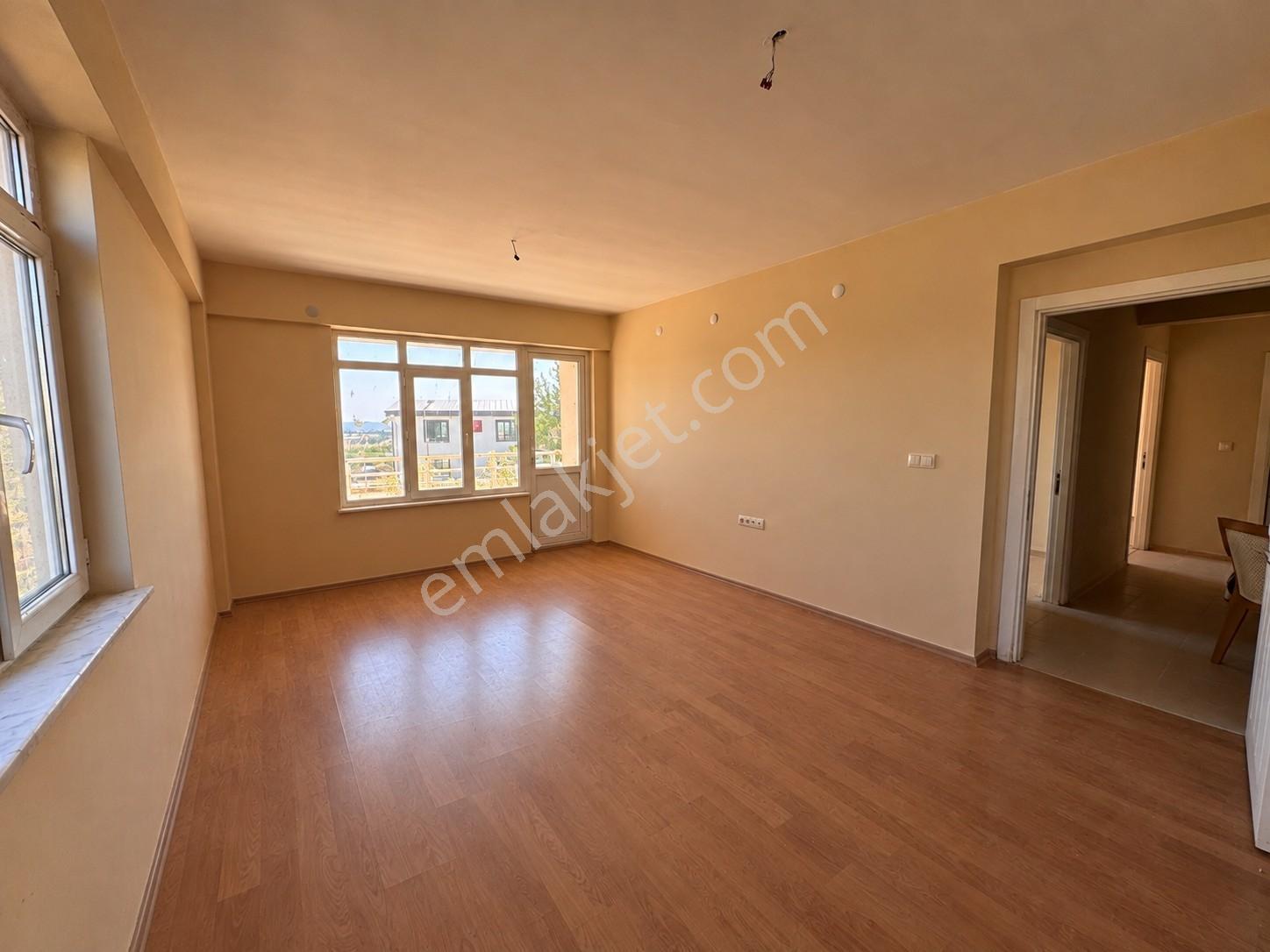 Serbanda 617 M² Arsa Üzerinde 125 M² Net 3+1 Müstakil Villa — fotoğraf 3