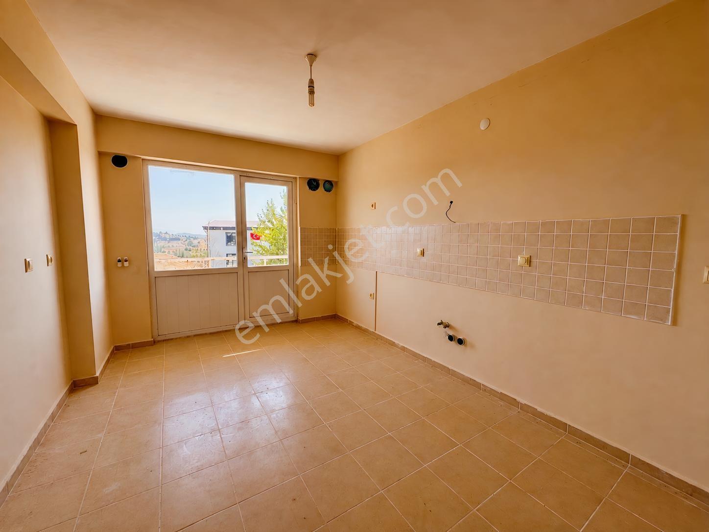Serbanda 617 M² Arsa Üzerinde 125 M² Net 3+1 Müstakil Villa — fotoğraf 6