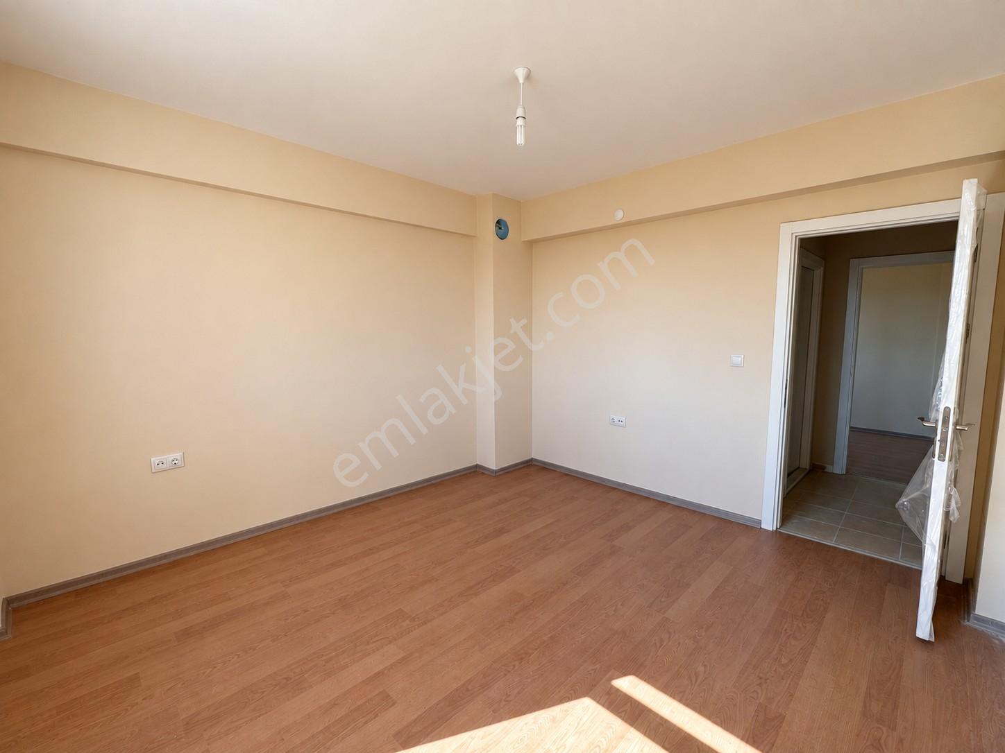 Serbanda 617 M² Arsa Üzerinde 125 M² Net 3+1 Müstakil Villa — fotoğraf 8
