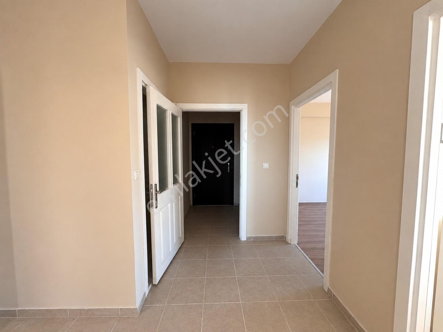Serbanda 617 M² Arsa Üzerinde 125 M² Net 3+1 Müstakil Villa — fotoğraf 12
