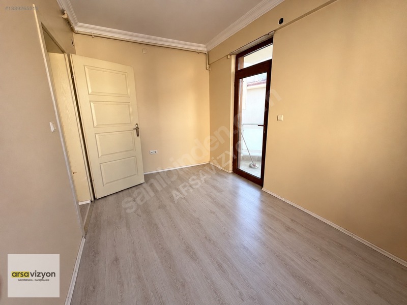 Merkezi Konumda Çarşıya Yürüme Mesafesinde Kiralık Daire — fotoğraf 2