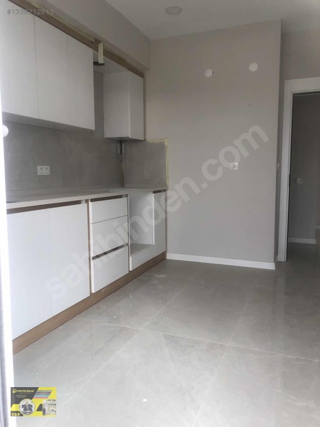 Turuncu Kolleji Arkası 1. Kat 2+1 100m2 Sıfır Lüx Daire — fotoğraf 12