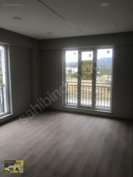 Turuncu Kolleji Arkası 1. Kat 2+1 100m2 Sıfır Lüx Daire — fotoğraf 14