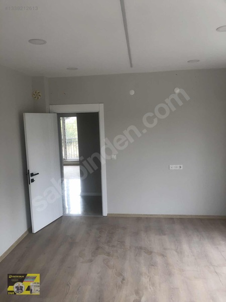 Turuncu Kolleji Arkası 1. Kat 2+1 100m2 Sıfır Lüx Daire — fotoğraf 18