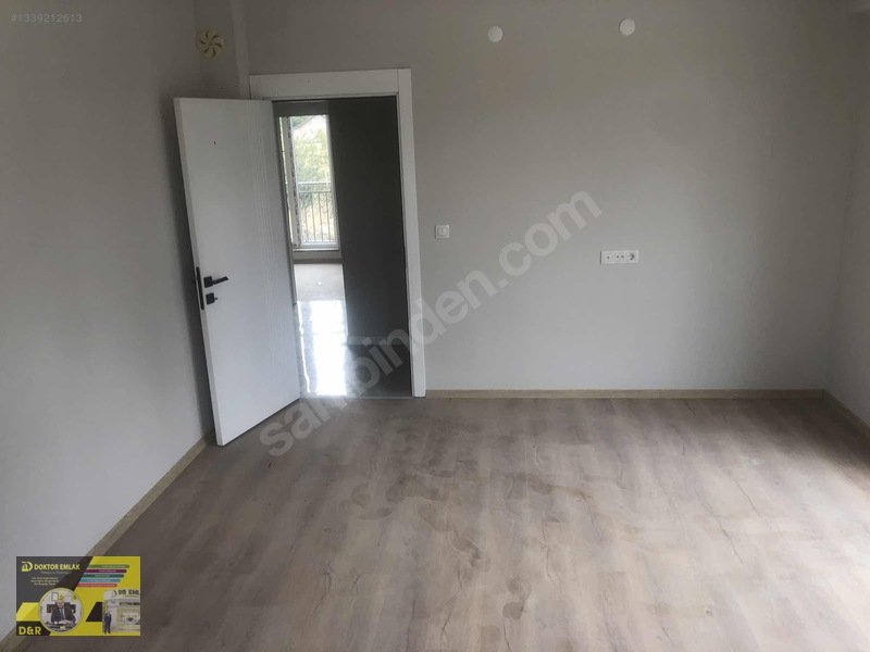 Turuncu Kolleji Arkası 1. Kat 2+1 100m2 Sıfır Lüx Daire — fotoğraf 19