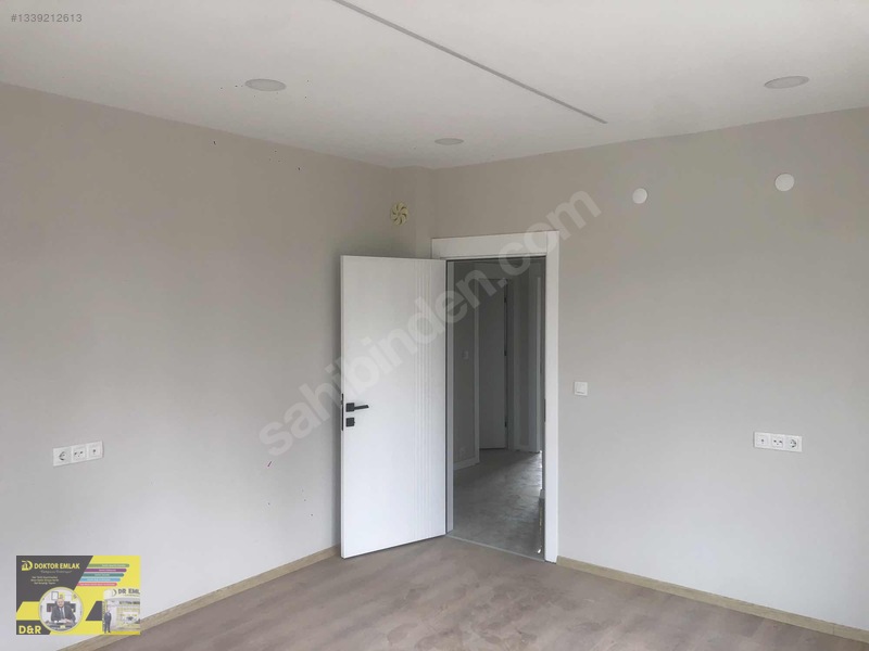 Turuncu Kolleji Arkası 1. Kat 2+1 100m2 Sıfır Lüx Daire — fotoğraf 22