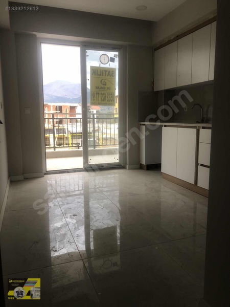 Turuncu Kolleji Arkası 1. Kat 2+1 100m2 Sıfır Lüx Daire — fotoğraf 35