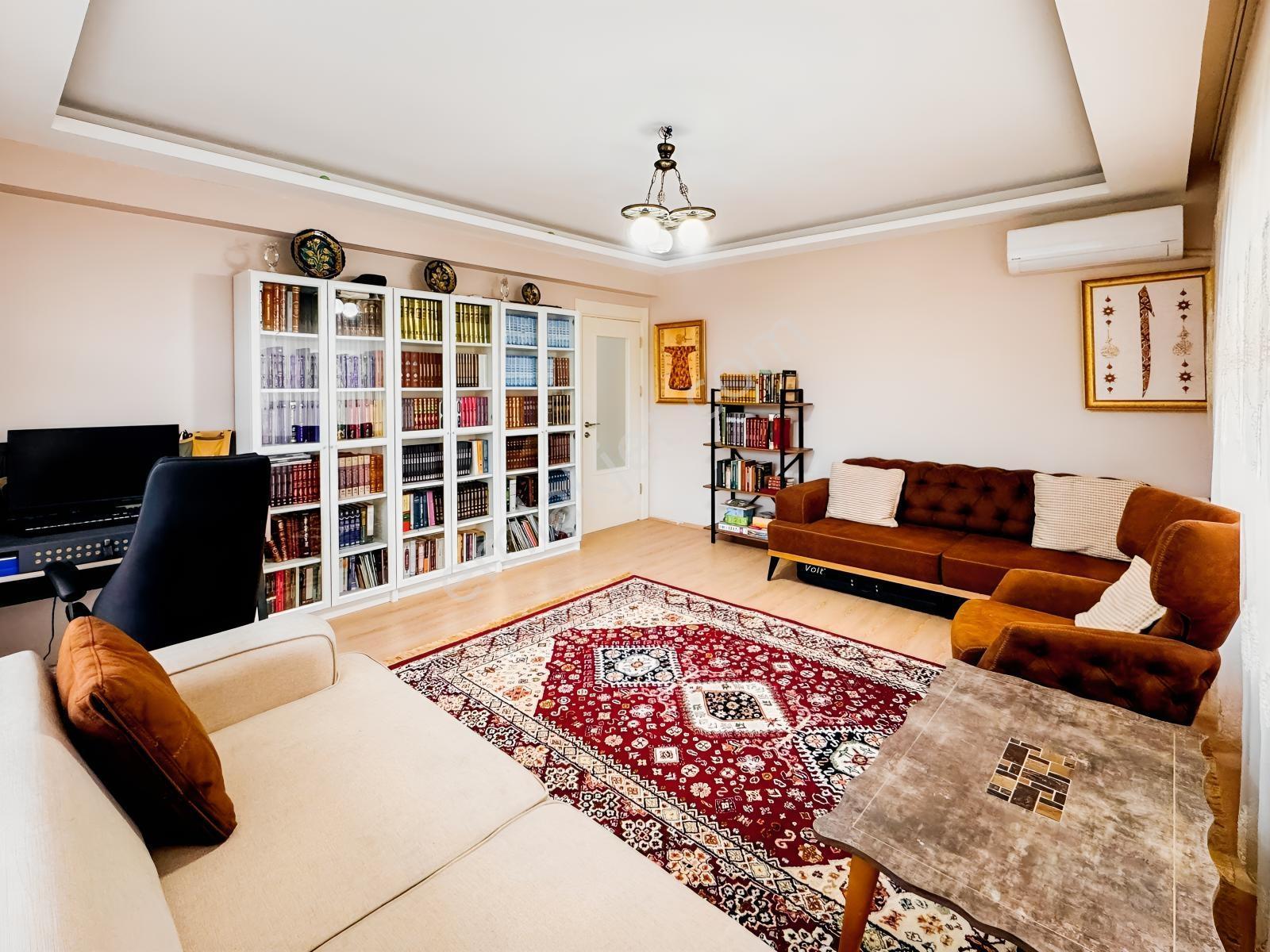 Kanlıca Günsazak Bulvarın'da | 3+1 (135 M²) | Site İçi Daire — fotoğraf 2