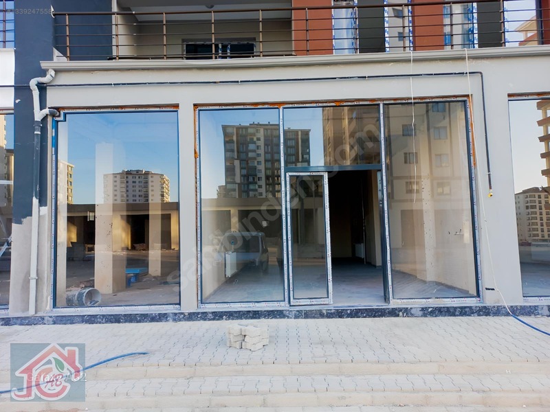 Güven Bul Emlak'tan Güngör Caddesinde Kiralık Dükkan. — fotoğraf 6