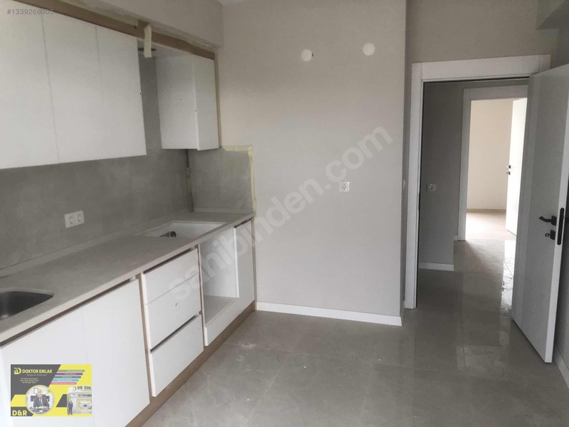 Turuncu Kolleji Arkası 3. Kat 2+1 100m2 Sıfır Lüx Daire — fotoğraf 8