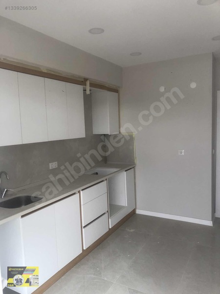 Turuncu Kolleji Arkası 3. Kat 2+1 100m2 Sıfır Lüx Daire — fotoğraf 9