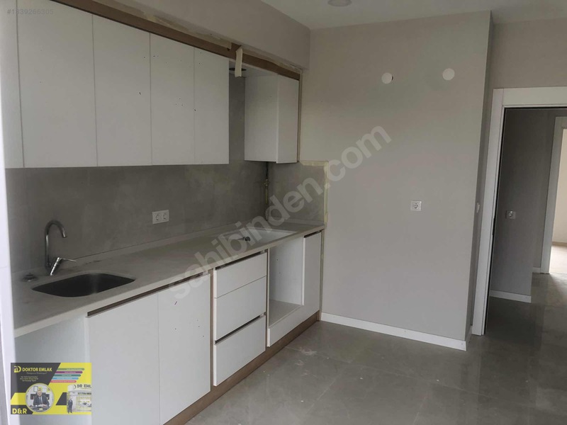 Turuncu Kolleji Arkası 3. Kat 2+1 100m2 Sıfır Lüx Daire — fotoğraf 13
