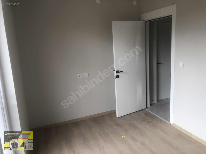 Turuncu Kolleji Arkası 3. Kat 2+1 100m2 Sıfır Lüx Daire — fotoğraf 27