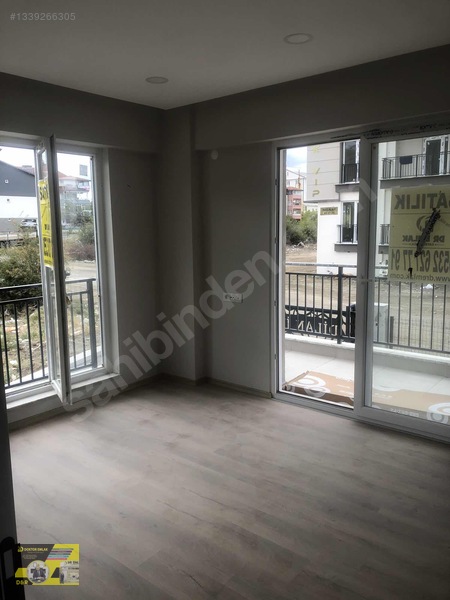 Turuncu Kolleji Arkası 3. Kat 2+1 100m2 Sıfır Lüx Daire — fotoğraf 31