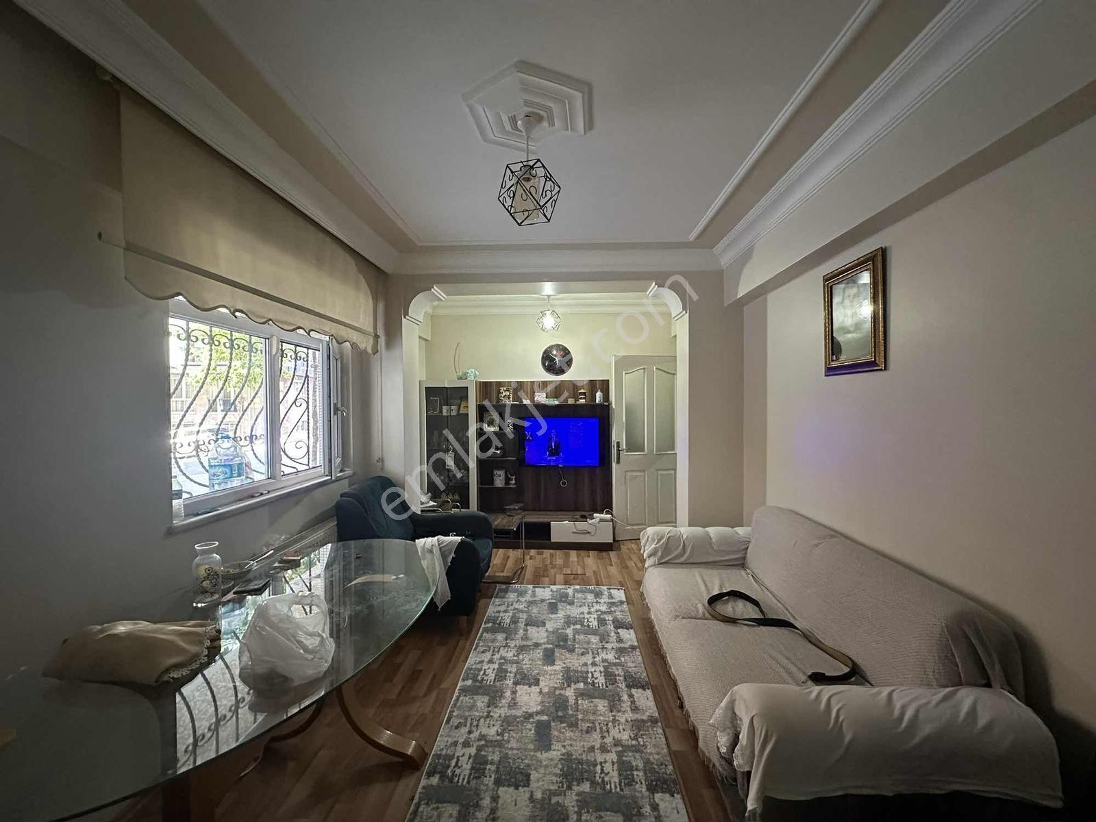 Başokur'Dan Bahçelievler Cumhuriyet Mh Satılık 2+1 Giriş