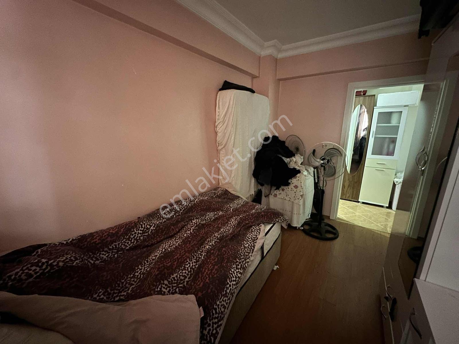 Başokur'dan Bahçelievler Cumhuriyet Mh Satılık 2+1 Giriş — fotoğraf 24