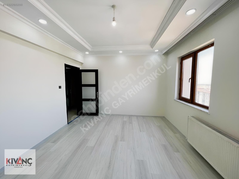 Kıvanç Gayrimenkul'den Fahri Kayahanda Kiralık 3+1 Daire — fotoğraf 11